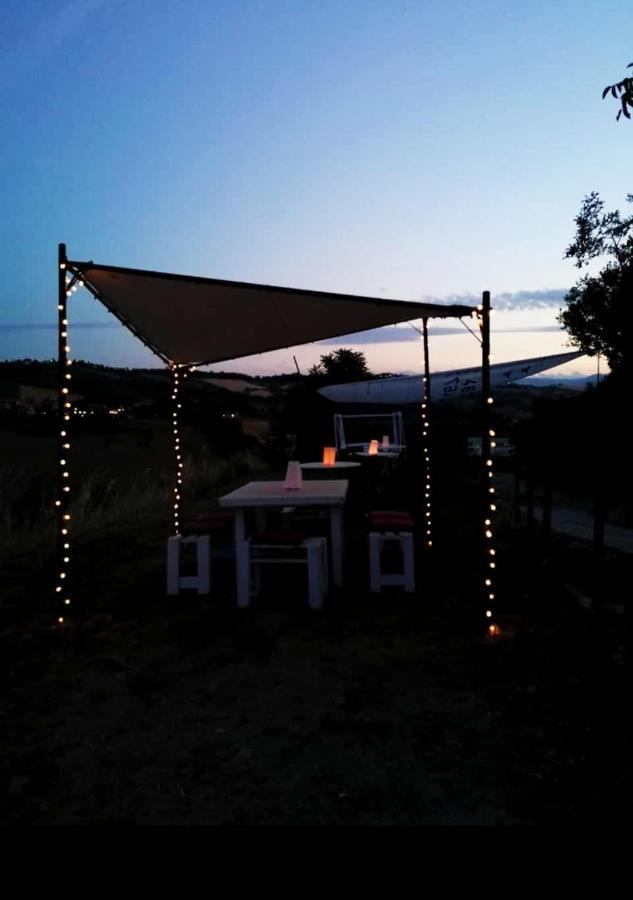 Country-House Pecora Nera Hostal Mosciano SantʼAngelo Exterior foto